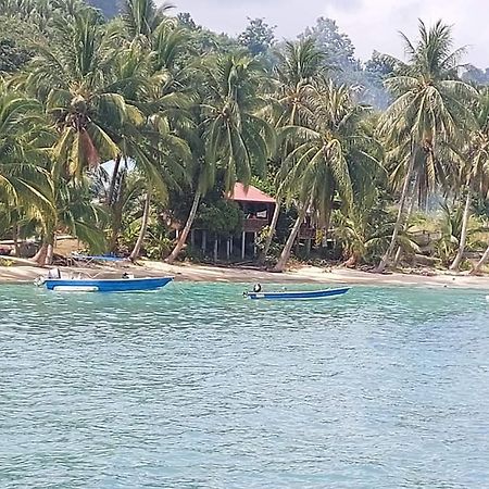 Hotel Ella'S Place Salang Tioman Exterior foto