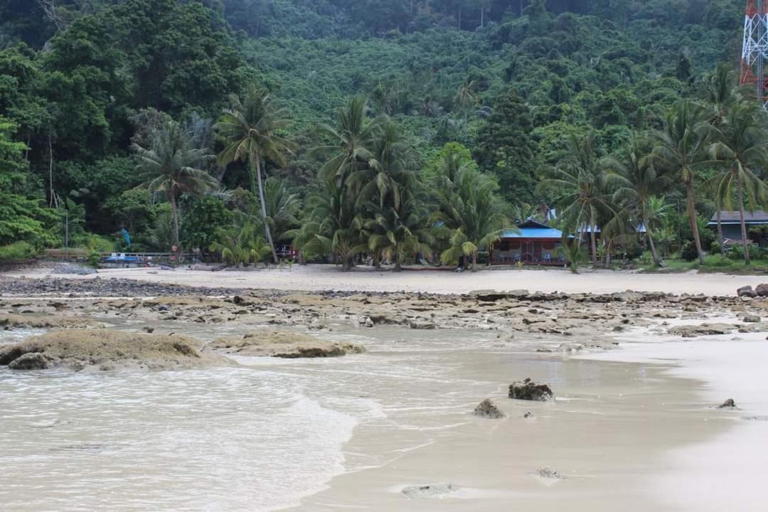 Hotel Ella'S Place Salang Tioman Exterior foto