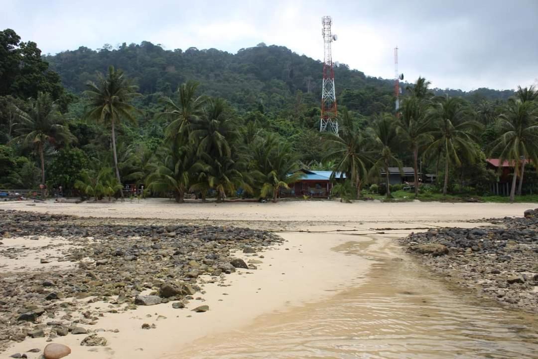 Hotel Ella'S Place Salang Tioman Exterior foto