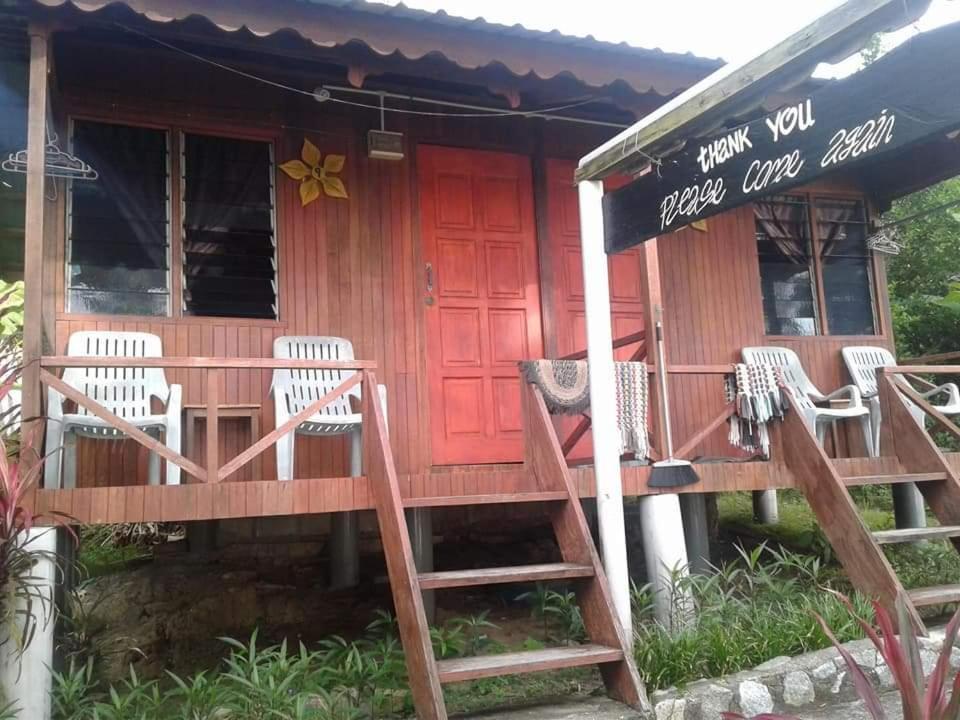 Ella'S Place Salang Tioman Kampong Ayer Batang Exterior foto
