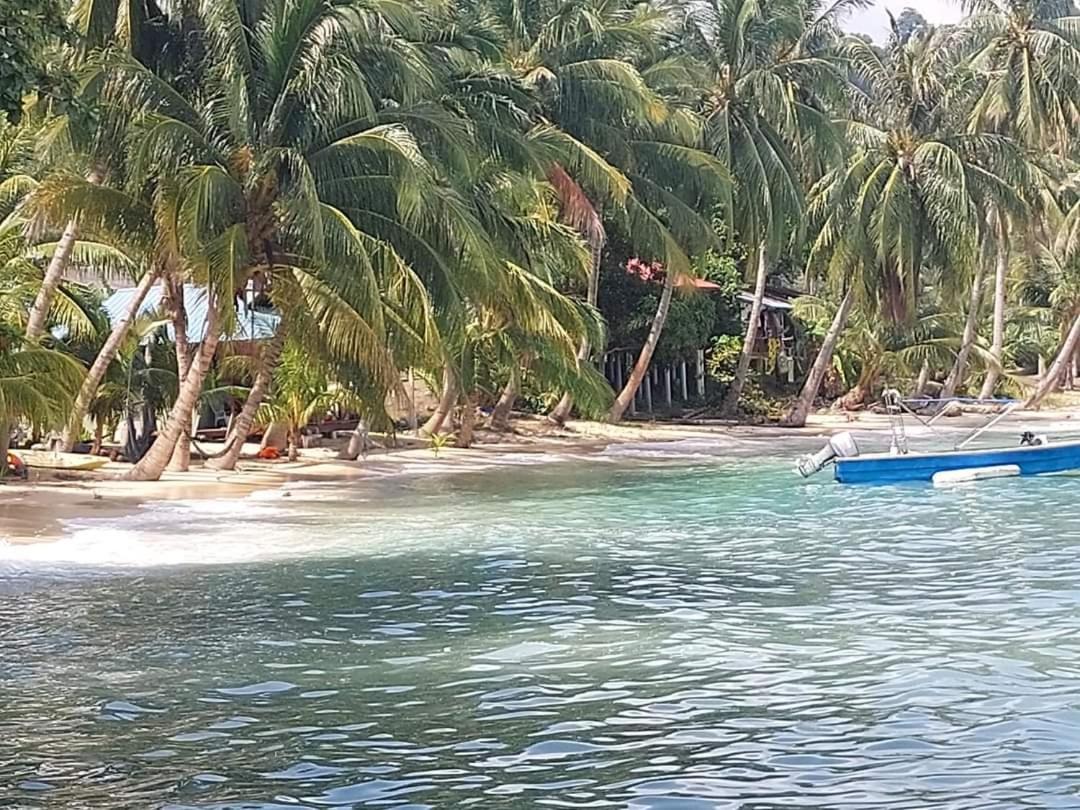 Ella'S Place Salang Tioman Kampong Ayer Batang Exterior foto