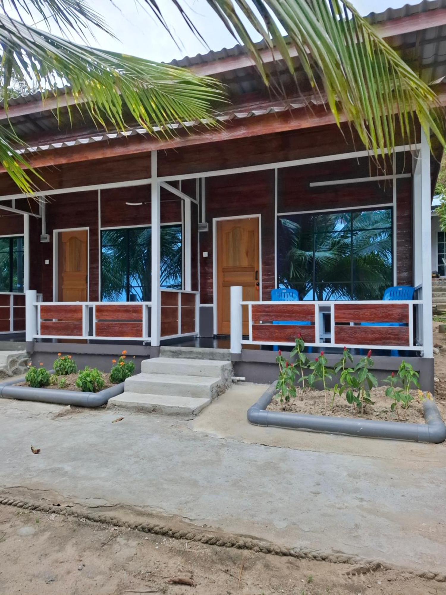 Ella'S Place Salang Tioman Kampong Ayer Batang Exterior foto